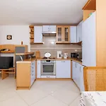 Apartment Dragan *