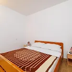 Apartment Dragan *